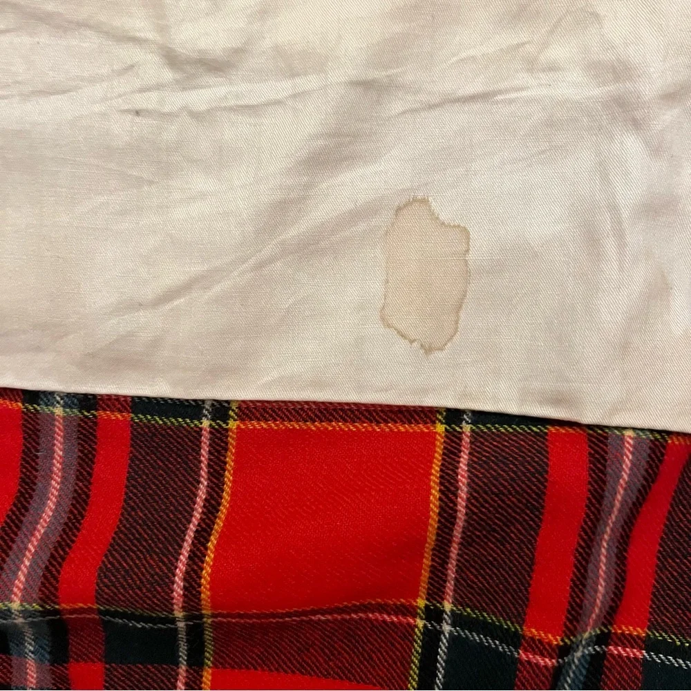 Lawrie’s of Glasgow Vintage Red and Black Wool Kilt Skirt Made In Scotland - Picture 11 of 12